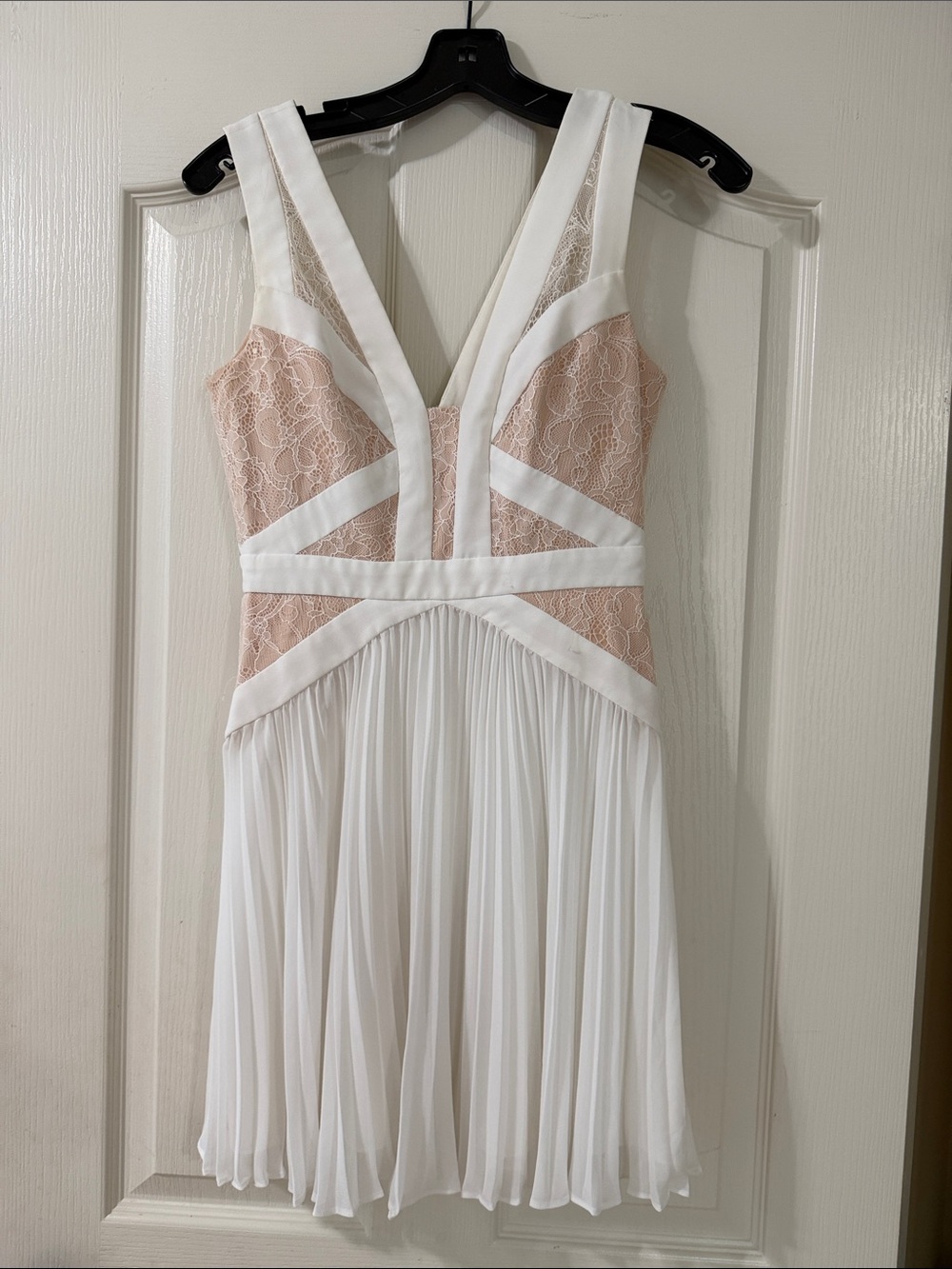 BCBGMaxAzria White and Blush Lace V-Neck Pleated Mini Dress